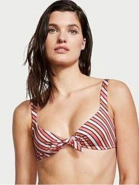 NWT. Victoria Secret Cream/Pink Swim Bikini Top. Size XL.